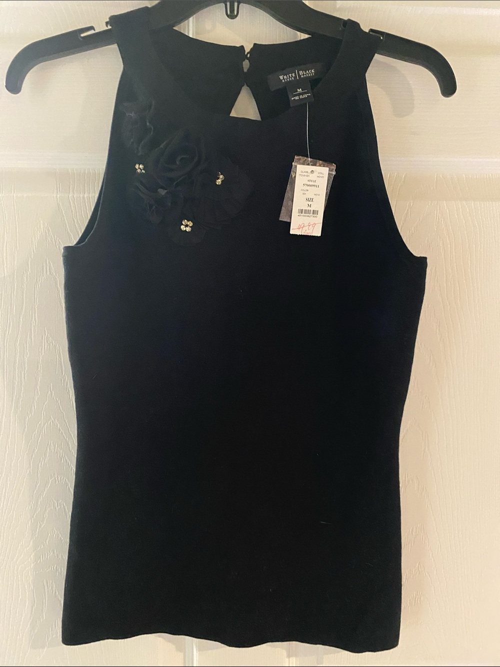 White House Black Market Black Floral Appliqué Sleeveless Sweater Tank Top